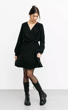 Shimmery v-neck dress | black black | Guts & Gusto