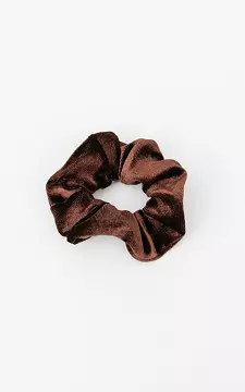 Velvet look scrunchie | Brown | Guts & Gusto