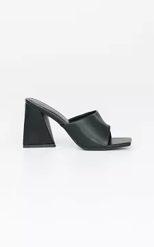 Instap heels met vierkante neus | zwart | Guts & Gusto