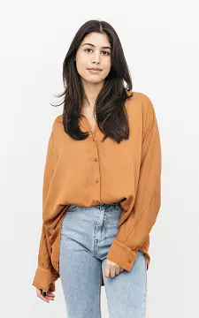 Oversized blouse with buttons | cognac | Guts & Gusto