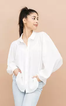 Blouse with buttons | white | Guts & Gusto