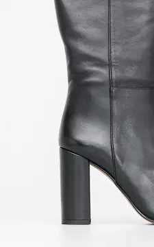 Hohe Lederstiefel mit Reißverschluss | schwarz | Guts & Gusto