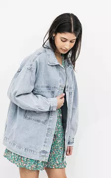 Denim jacket with silver-coloured buttons | Light Blue | Guts & Gusto