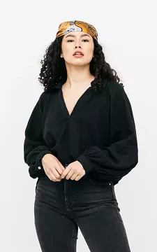 Katoenen blouse met v-hals | Zwart | Guts & Gusto
