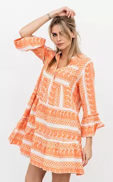 Katoenen wijd uitlopende jurk | oranje wit | Guts & Gusto
