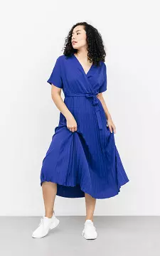 Maxi dress with pleated details | cobalt blue | Guts & Gusto