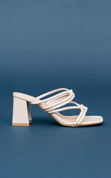 Heels with squared nose | Beige | Guts & Gusto