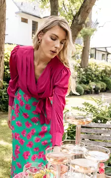 Wrap-around top with puffed sleeves | Fuchsia | Guts & Gusto