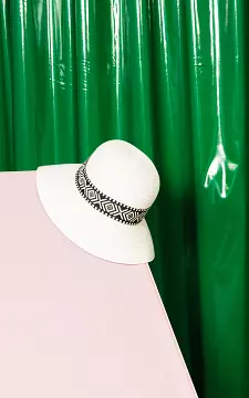 Geflochtener Hut mit Hutband | Weiß | Guts & Gusto