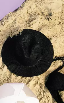 Geflochtener Hut mit Hutband | Schwarz | Guts & Gusto