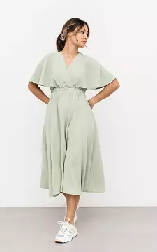 Maxi dress with v-neck | Light Green | Guts & Gusto