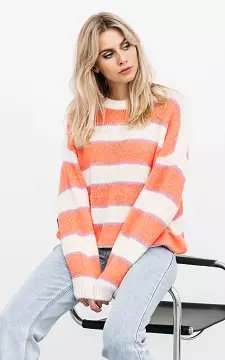 Knitted sweater with round neck | Salmon Cream | Guts & Gusto