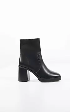 Leather look boots with block heel | Black | Guts & Gusto