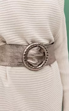 Metallic look belt with round clasp | Bronze | Guts & Gusto