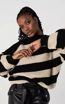 Oversized striped sweater | Black Beige | Guts & Gusto