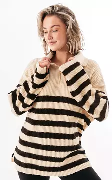 Oversized sweater with zip | Beige Black | Guts & Gusto
