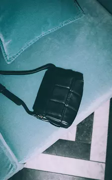 Leather-look bag with adjustable handle | Black | Guts & Gusto