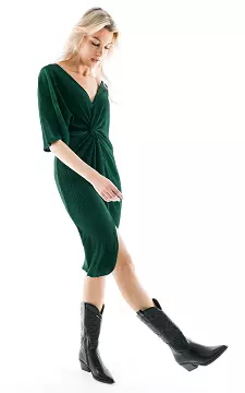Plissé jurk met v-hals | Groen | Guts & Gusto