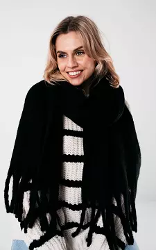 Basic scarf with frills | Black | Guts & Gusto