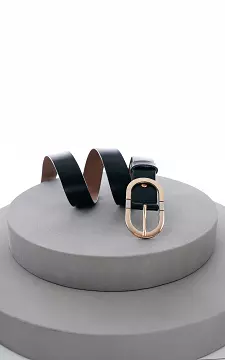 Leather belt with oval clasp | Black Gold | Guts & Gusto