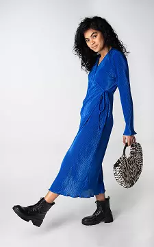 Plissé overslag jurk met v-hals | Kobalt Blauw | Guts & Gusto