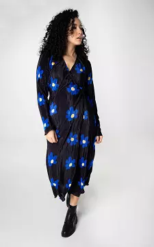 Wrap-around maxi dress with print | Black Blue | Guts & Gusto
