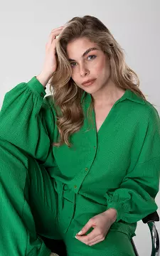 Oversized blouse with buttons | Green | Guts & Gusto