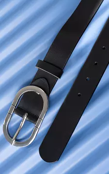 Leather belt with oval clasp | Black Silver | Guts & Gusto